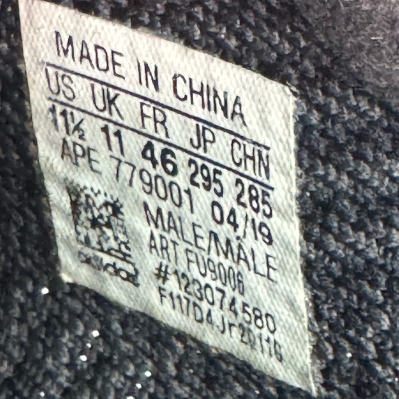 Adidas Yeezy Boost 350 V2 Static Black Non-Reflective Mens Size 11.5 - Picture 4 of 10